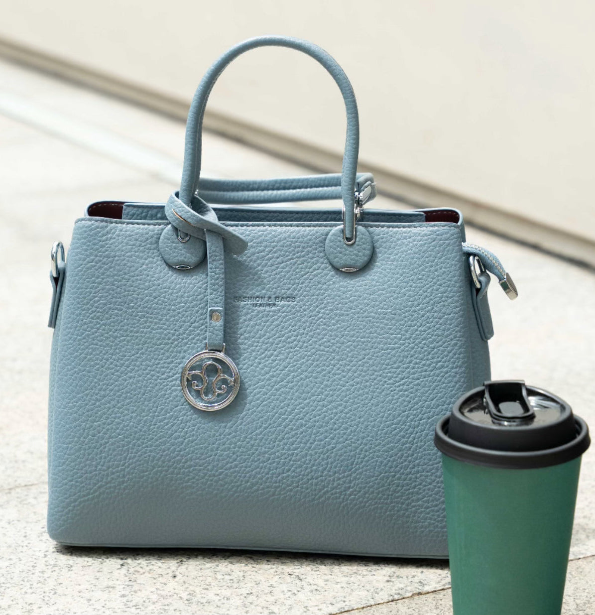 Aurelle Top Handle